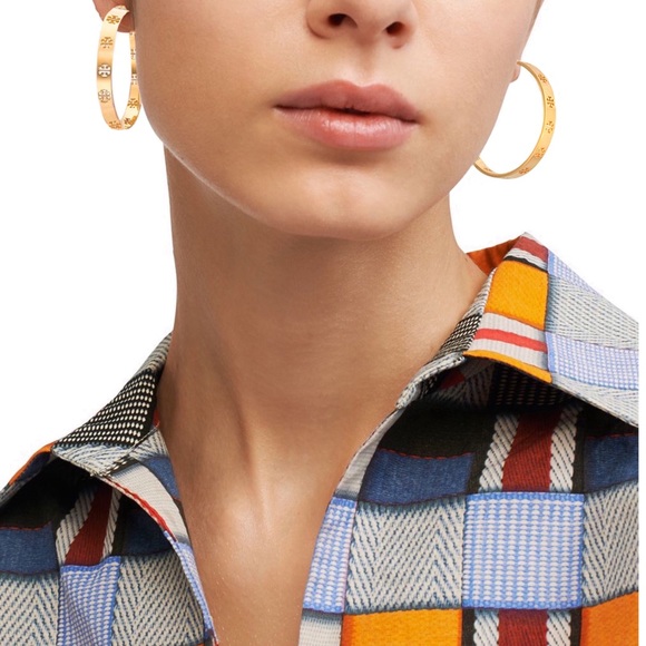 TORY BURCH • Gold Signature Pierced Logo Hoop Earrings - Picture 2 of 5